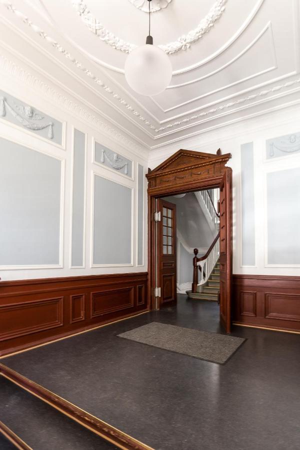 Lovely 3br Manor 5 Min From Tivoli Gardens Kopenhagen