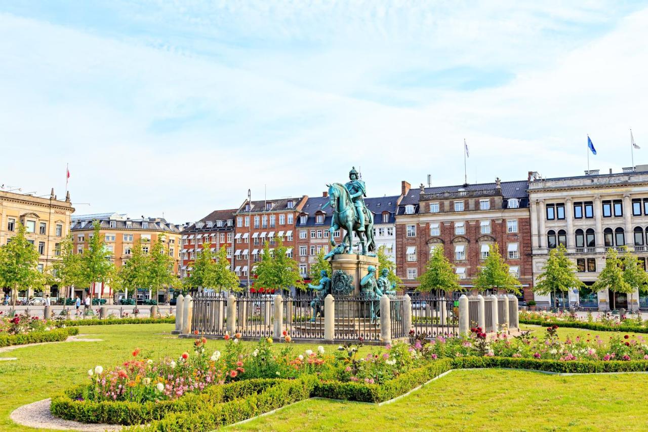 Lovely 3br Manor 5 Min From Tivoli Gardens