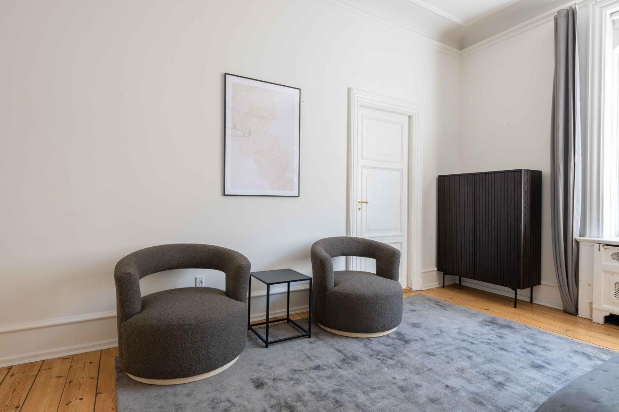 Lovely 3br Manor 5 Min From Tivoli Gardens *