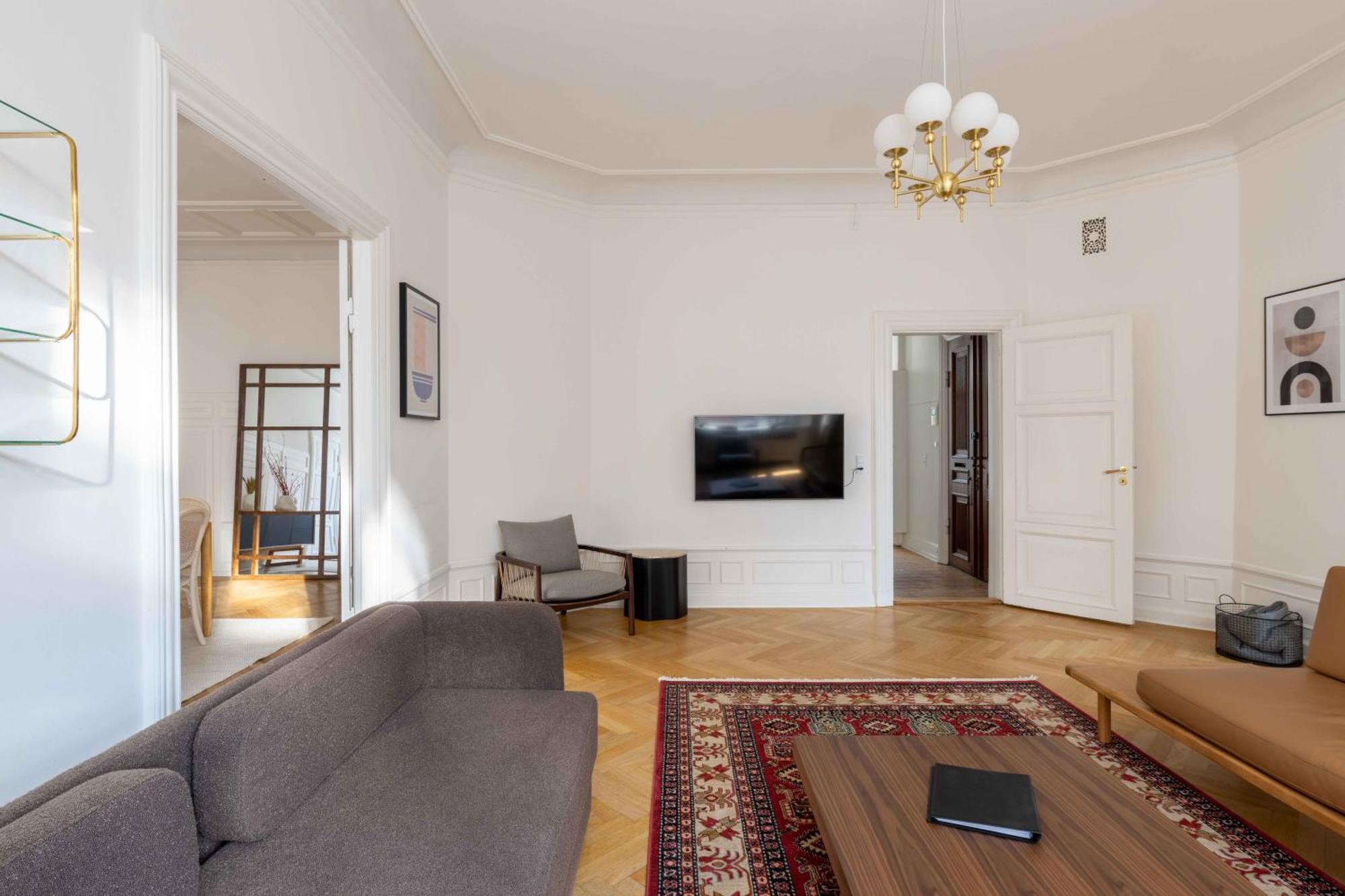 Apartment Lovely 3br Manor 5 Min From Tivoli Gardens