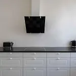 Lovely 3Br Manor Apartment 5 Min From Tivoli Gardens