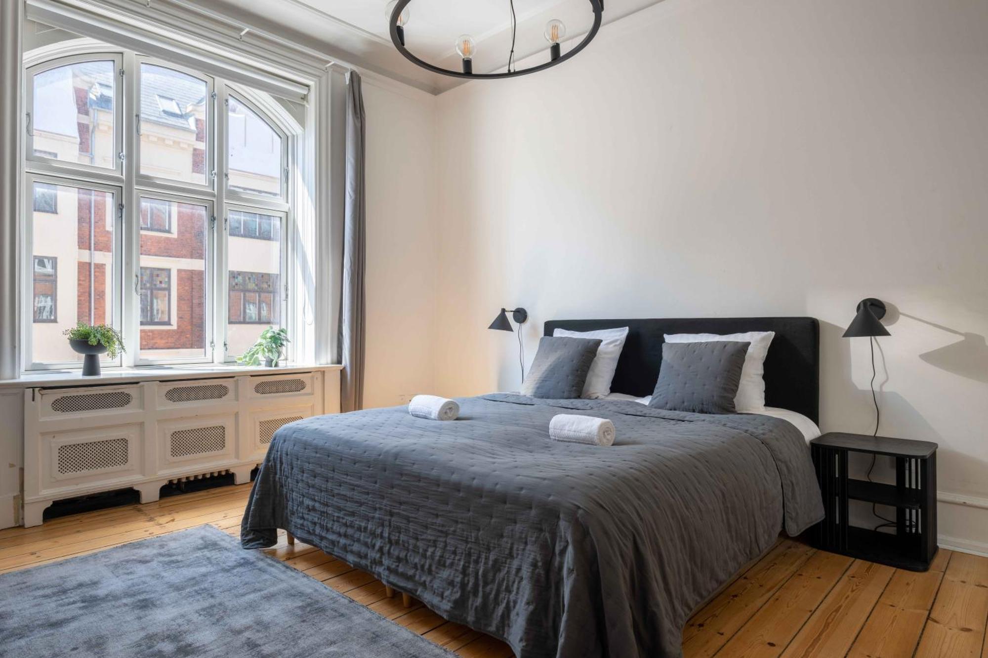 Lovely 3br Manor 5 Min From Tivoli Gardens * Copenhagen